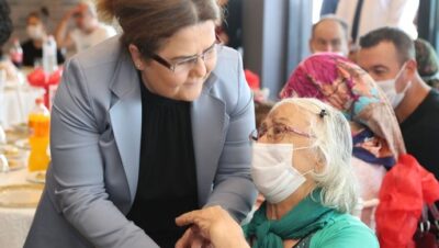 Bakan Yanık Türkiye’de İlk Olan Çanakkale Şehit Yakınları ve Gazievi’ni Hizmete Açtı