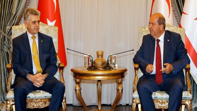 Cumhurbaşkanı Ersin Tatar, Kamu Hizmeti Komisyonu (KHK) başkan ve üyelerini kabul etti.