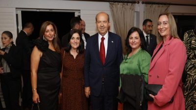 Cumhurbaşkanı Ersin Tatar Sydney’de, Türkiye Cumhuriyeti Büyükelçisi Ufuk Gezer tarafından onuruna düzenlenen resepsiyona katıldı